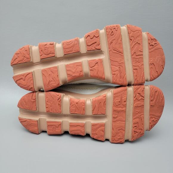 ON CLOUDAWAY ICE CHILI RED GREY WHITE RUNNING SHOES SZ 9 Womens - Picture 16 of 16